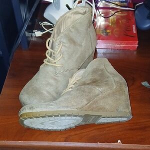 Faded Glory Brown Lace-Up Wedges